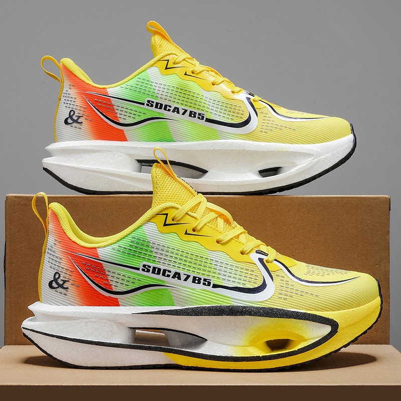 Unisex Lightweight Breathable  - Men Shoes White Colour 评论和价格